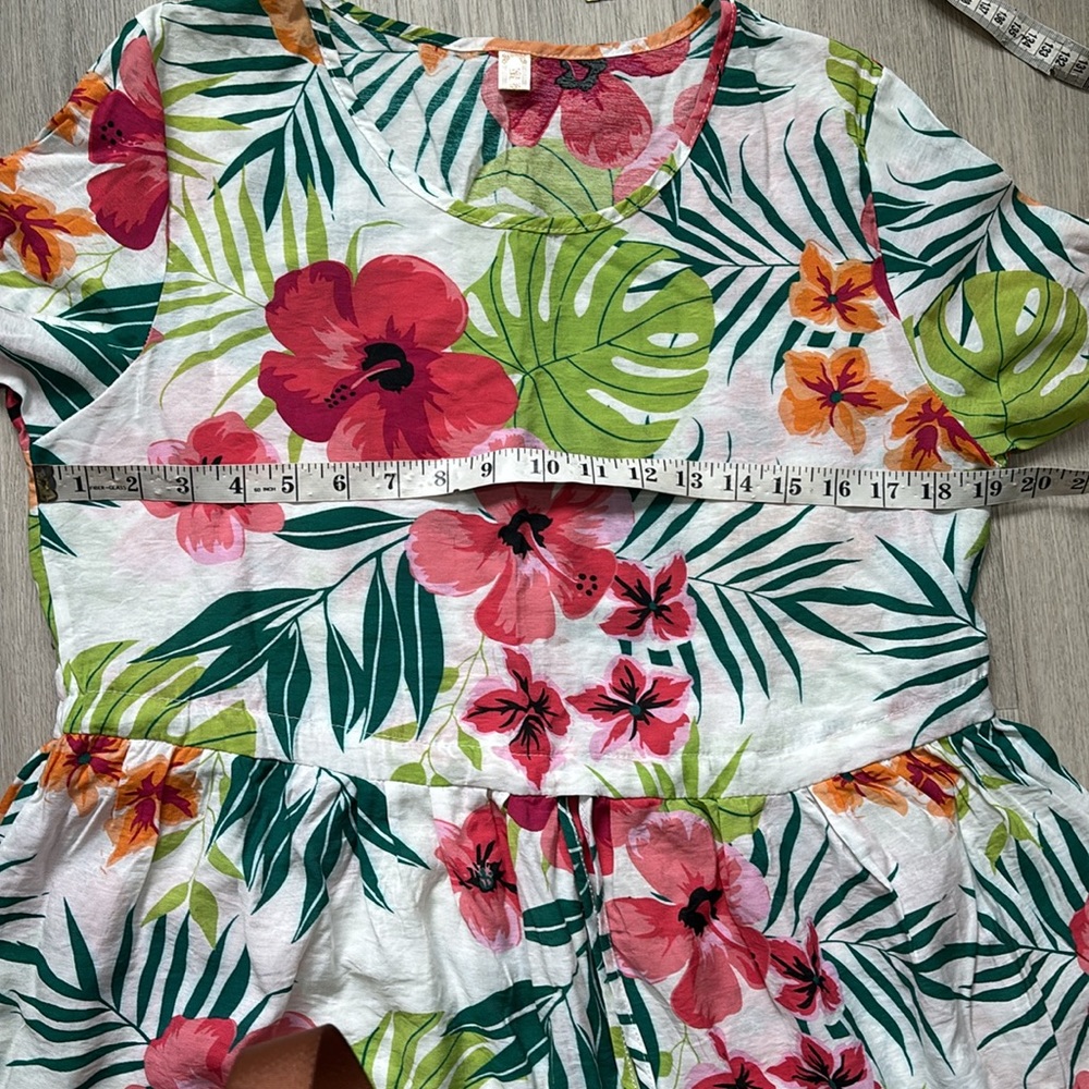 Dress - Picture 6 of 8